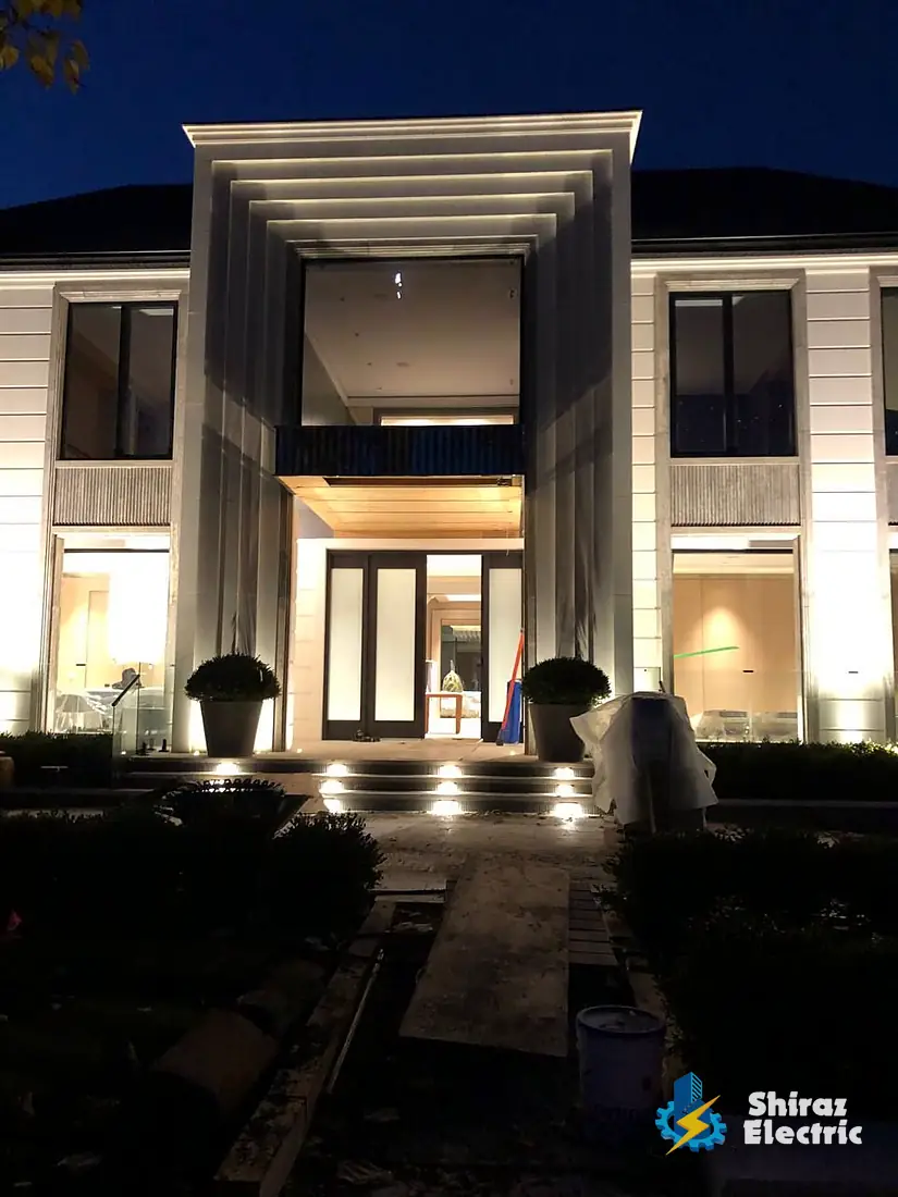 Entry & soffit lighting